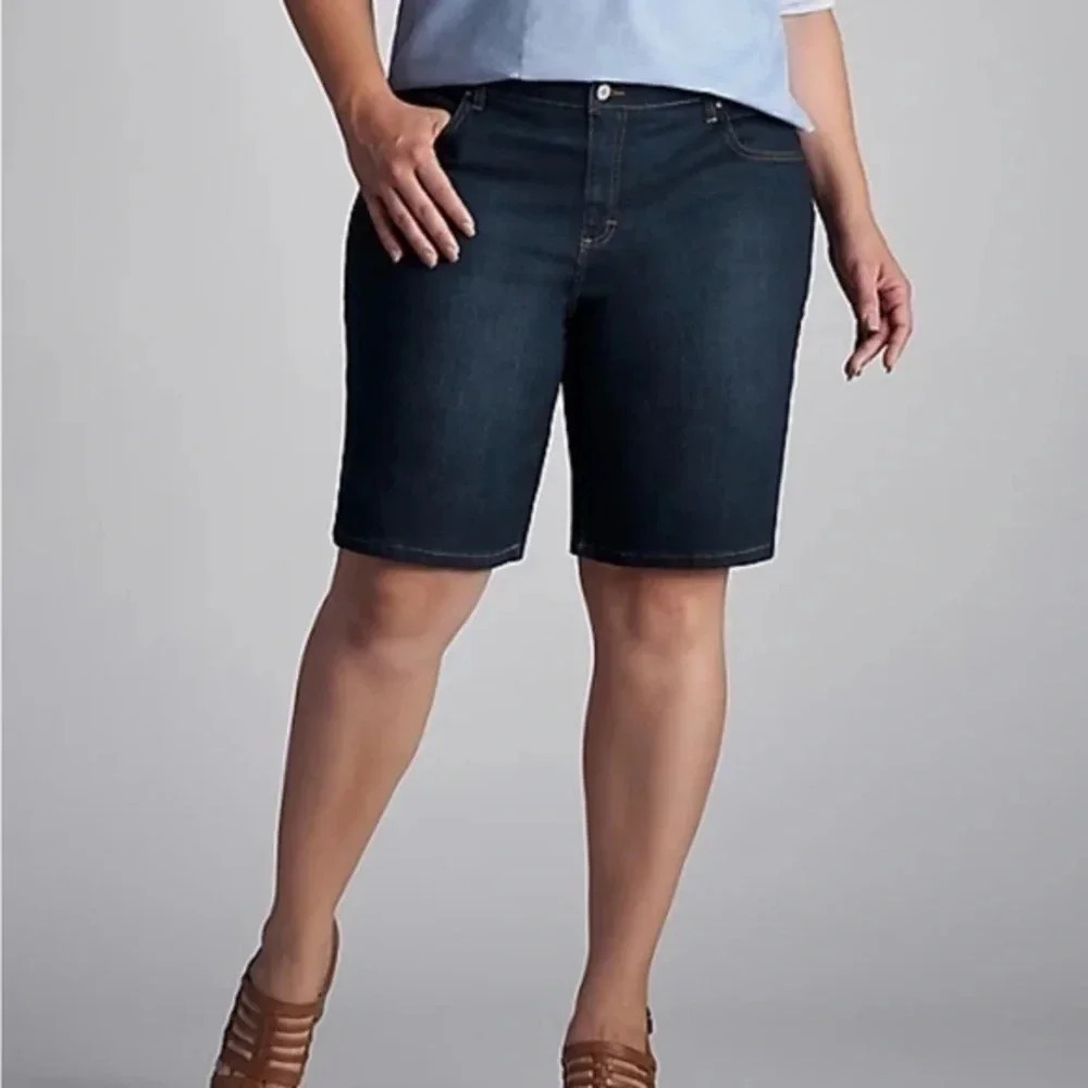 Lee RELAXED FIT BERMUDA PLUS:22W women shorts